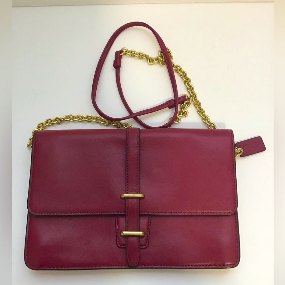 Coach vintage crossbody with gold chain 10x6